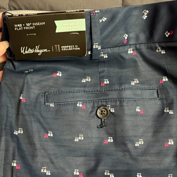 Walter Hagen Men's Perfect 11 "Mini Carts" 10" Golf Shorts - Size: 42 - NWT - Picture 5 of 14